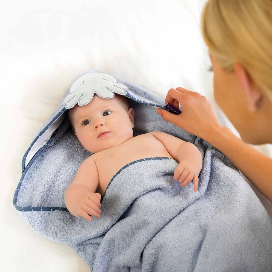 Bamboo Extra Large Apron Baby Bath Towel CMBuild